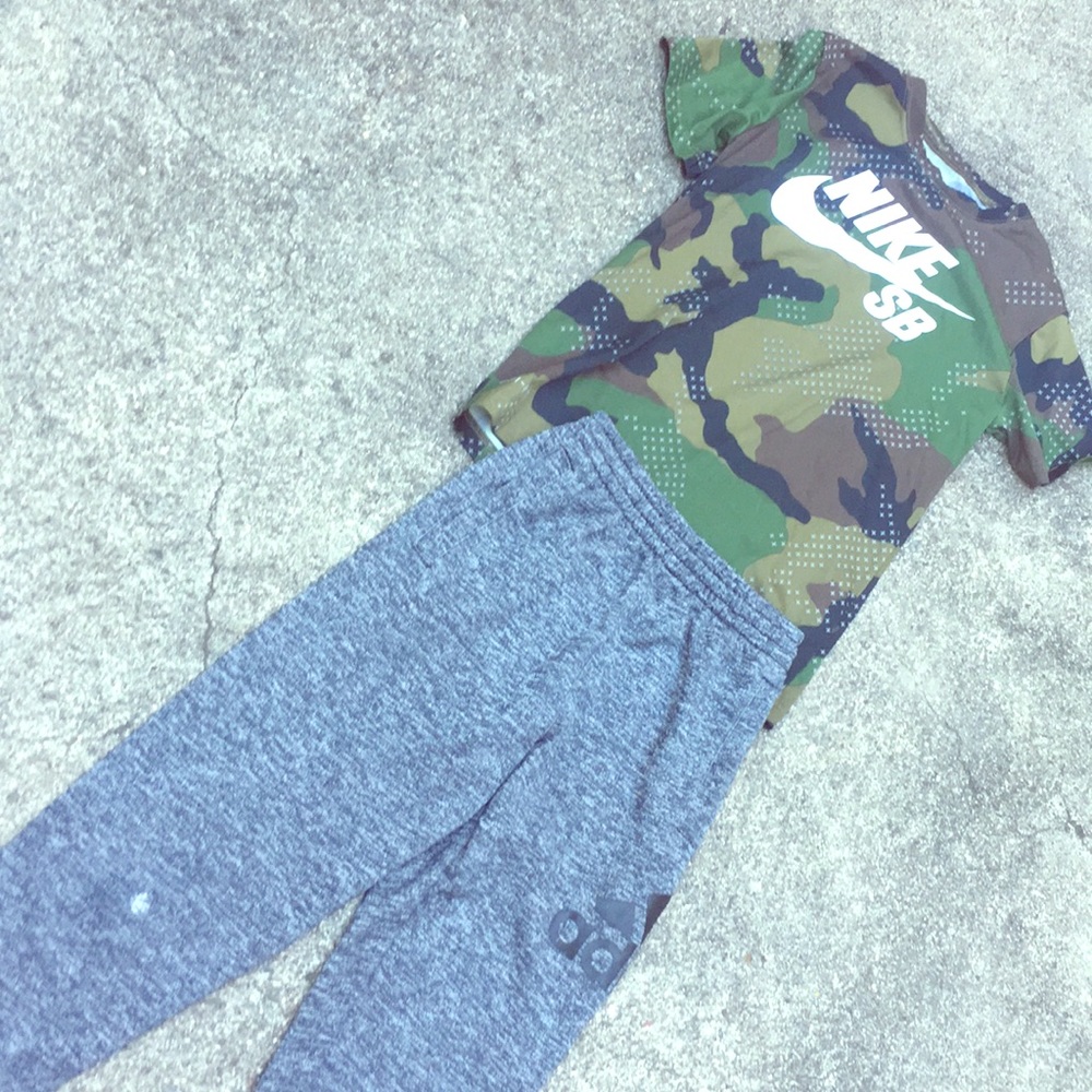 Boys athletic t-shirt and sweats